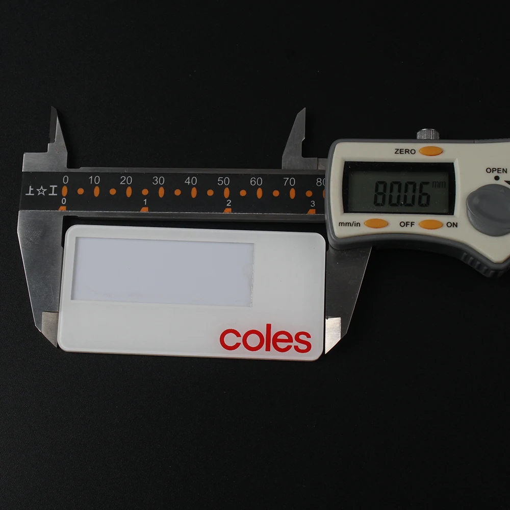 Fashionable Plastic Name Tag Souvenir Badge Token for Personal Use