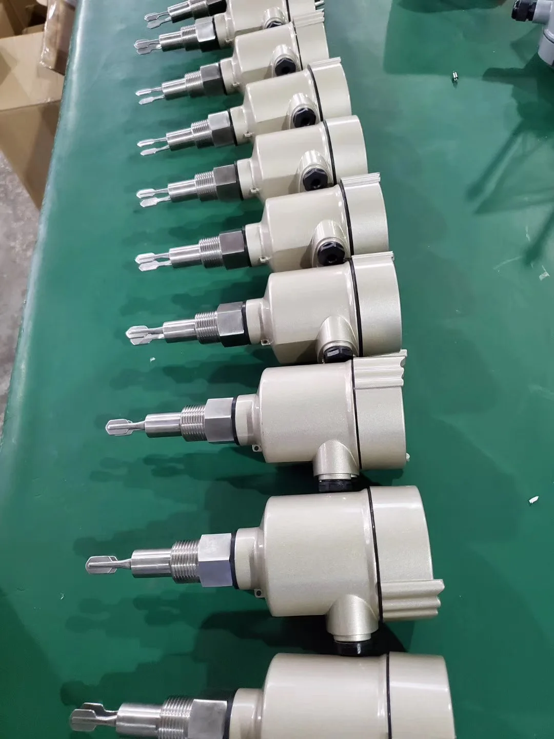 liquid vibrating level sensor