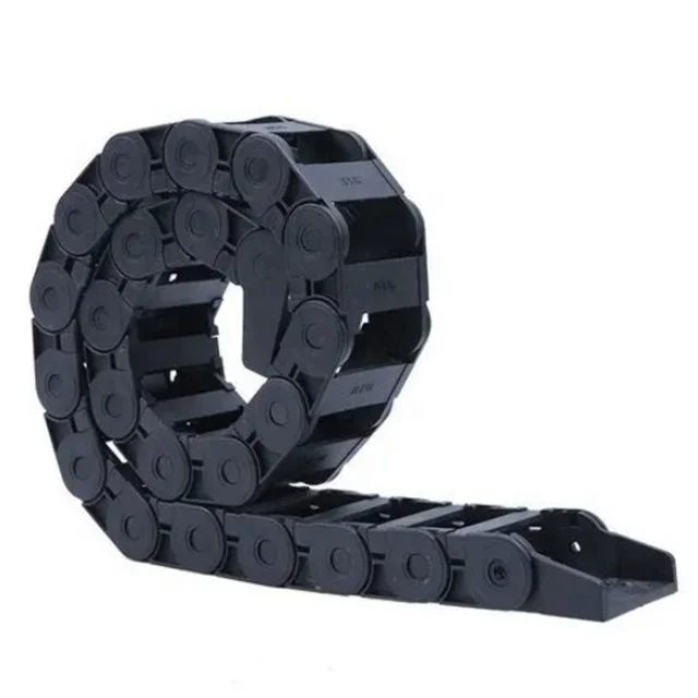 Customizable plastic drag chain for cable protection