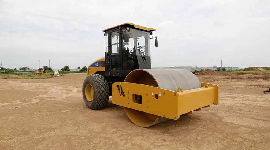 Compactor vibratory road roller 522F and static road roller compactor with optional accessories  within Earthmoving Machinery
