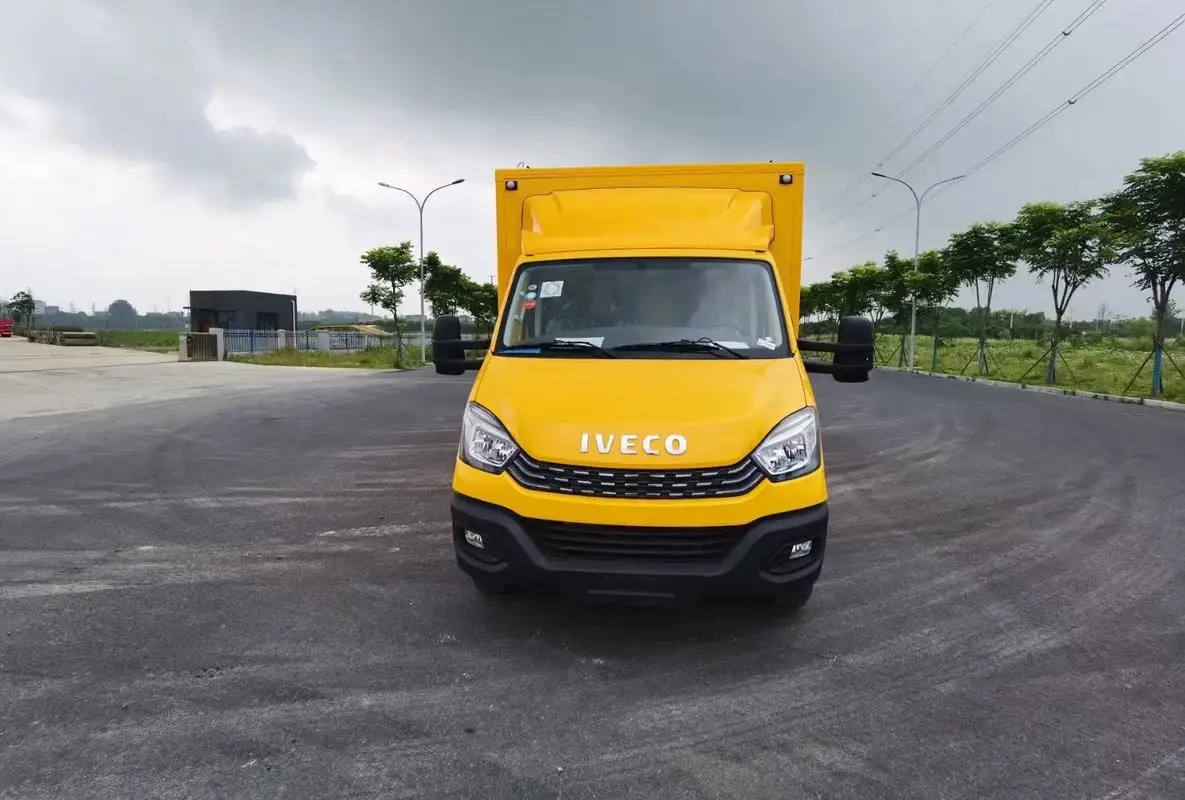 VAN   Power supply truck  with 100kw  generator set for sale