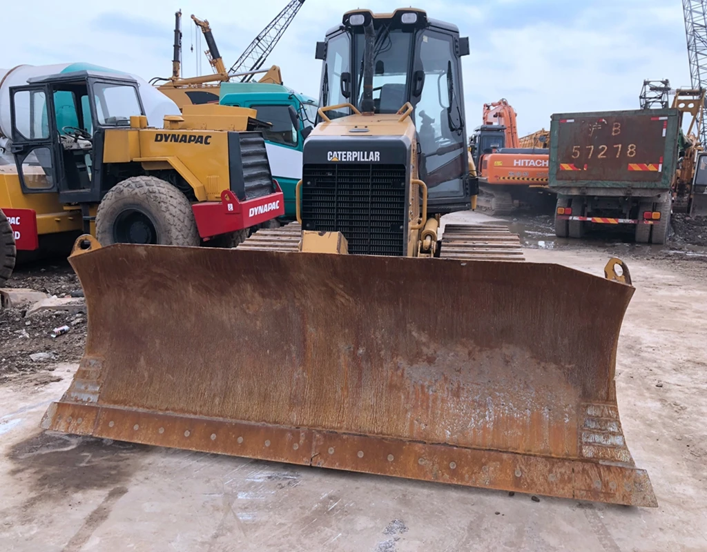 Состояние работы, японский бульдозер cat D3C для продажи на площадке в Шанхае