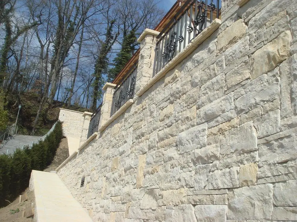 SHIHUI Outdoor Henan Beige Limestone Exterior Wall Tiles Decor Limestone For Villa Decoration And Floor Decorative Material