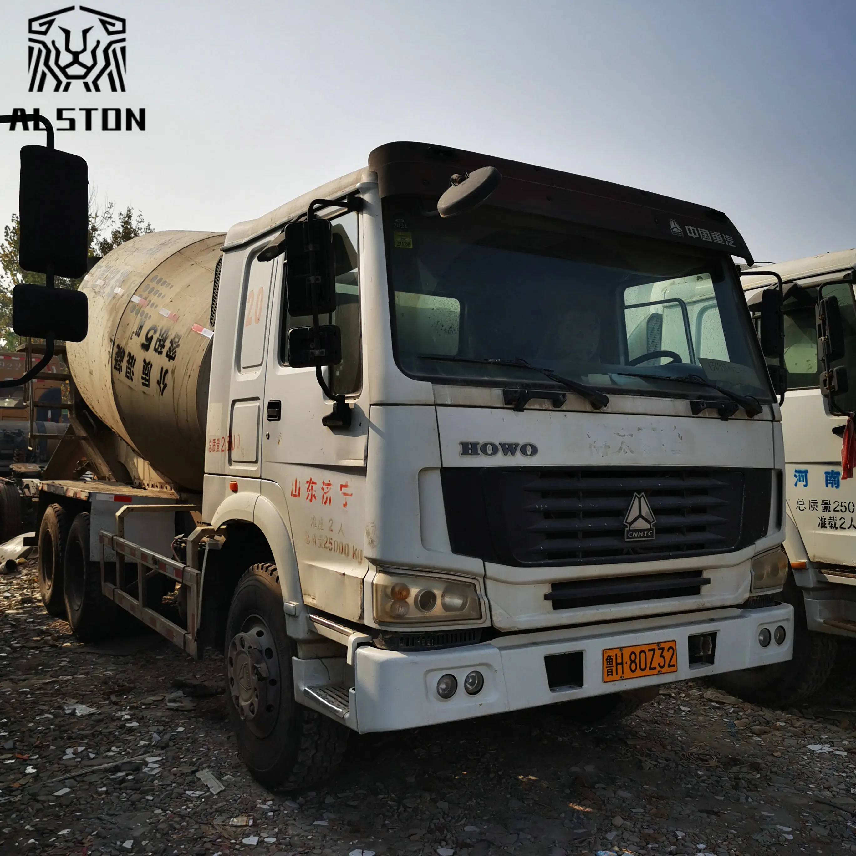 
Used Howo Concrete Mixer Truck 371hp 10M3 6x4 10 Wheeler Used Mixer Truck for Sale 