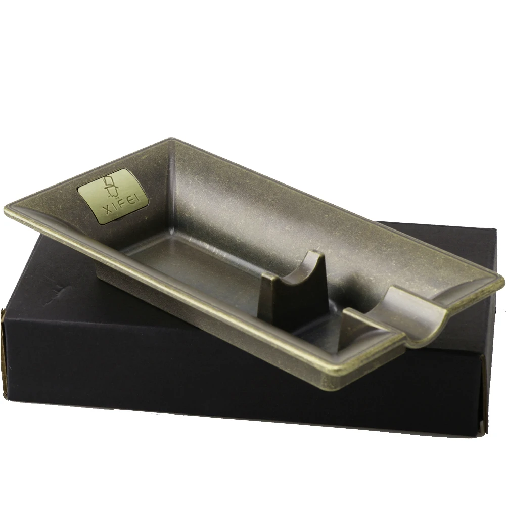 Wholesale High Grade Luxury Cigar Ashtray Metal Portable Ashtray