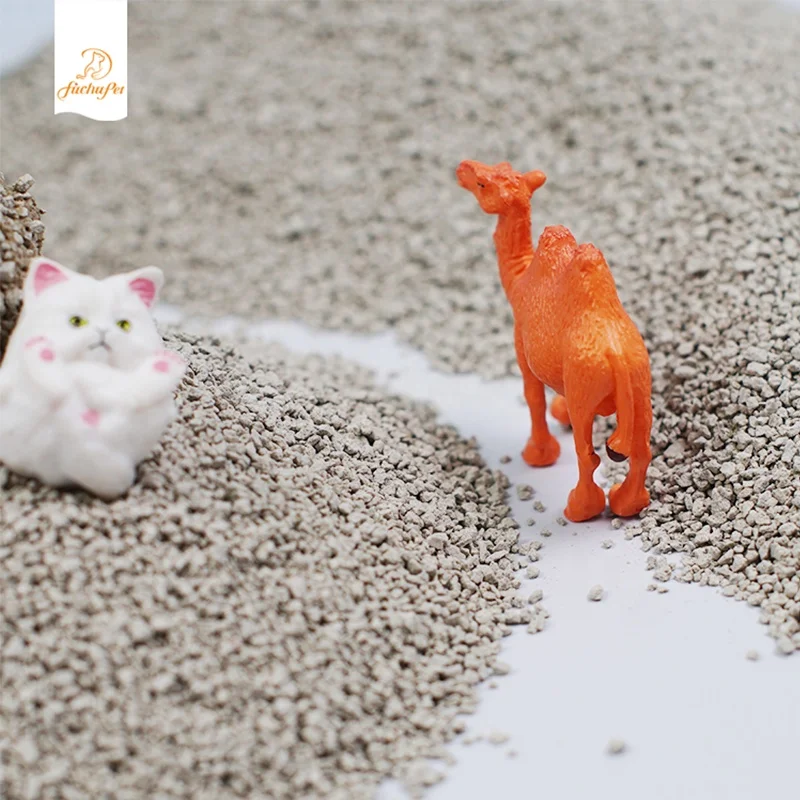 Cat Litter Bentonite Clay Crushed with scent  OEM plastic package