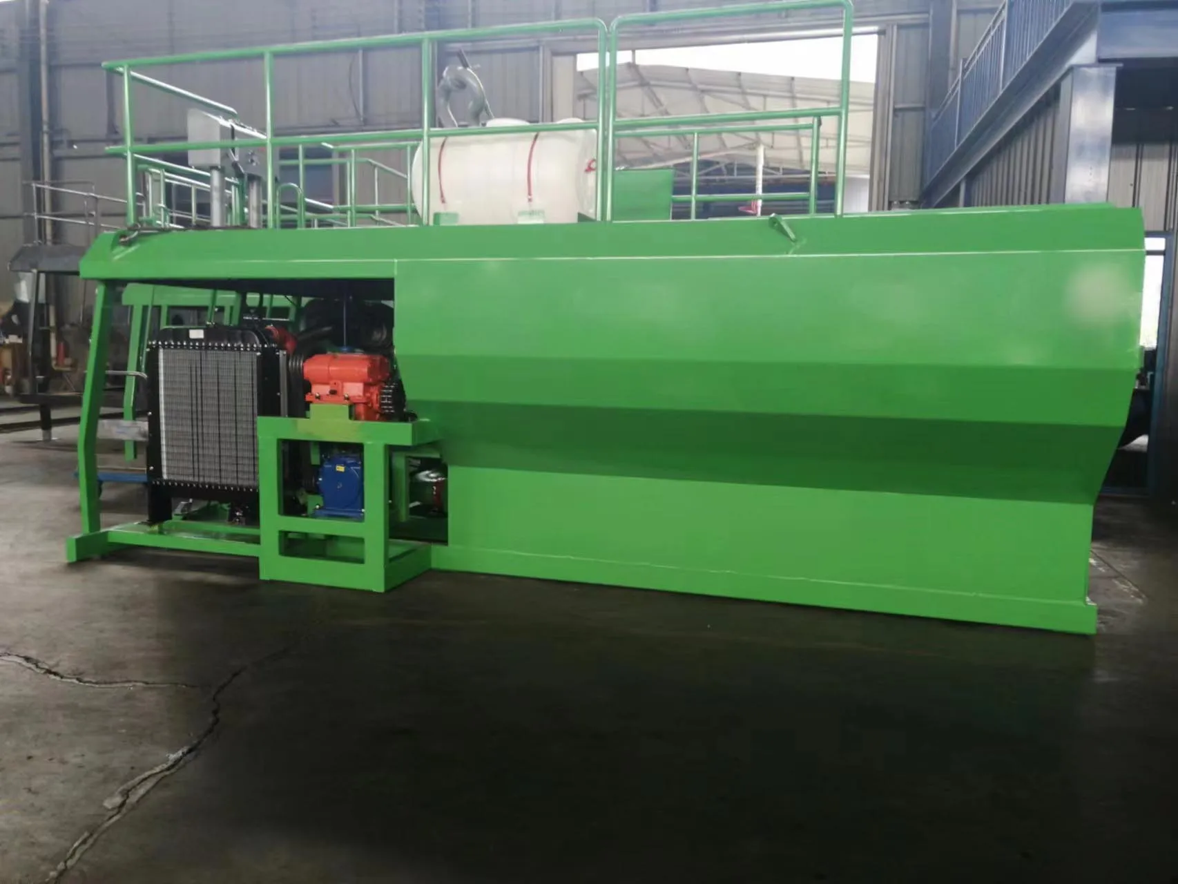 8000L soil seeding spraying slope protection hydroseeder machine price