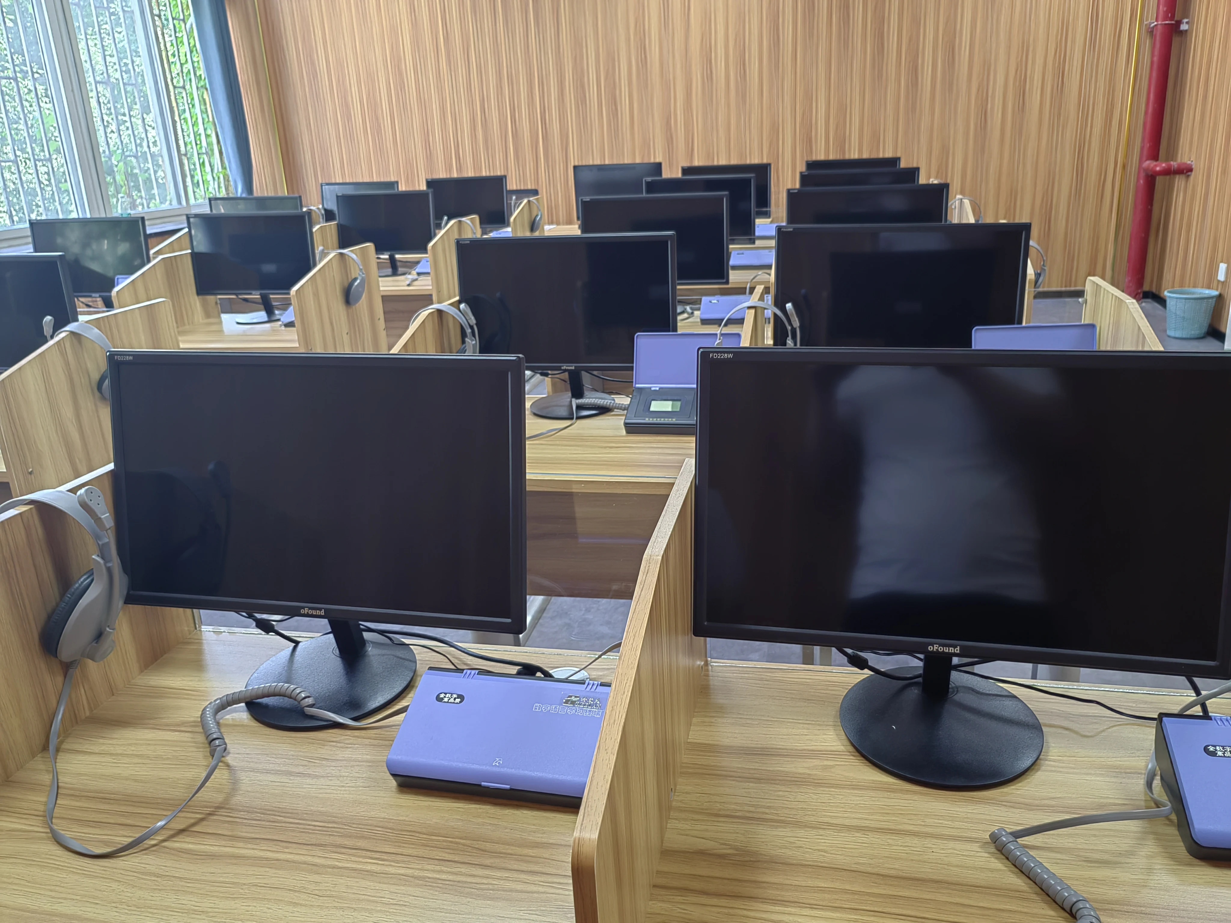 Wholesale language learning teaching resources equipment software