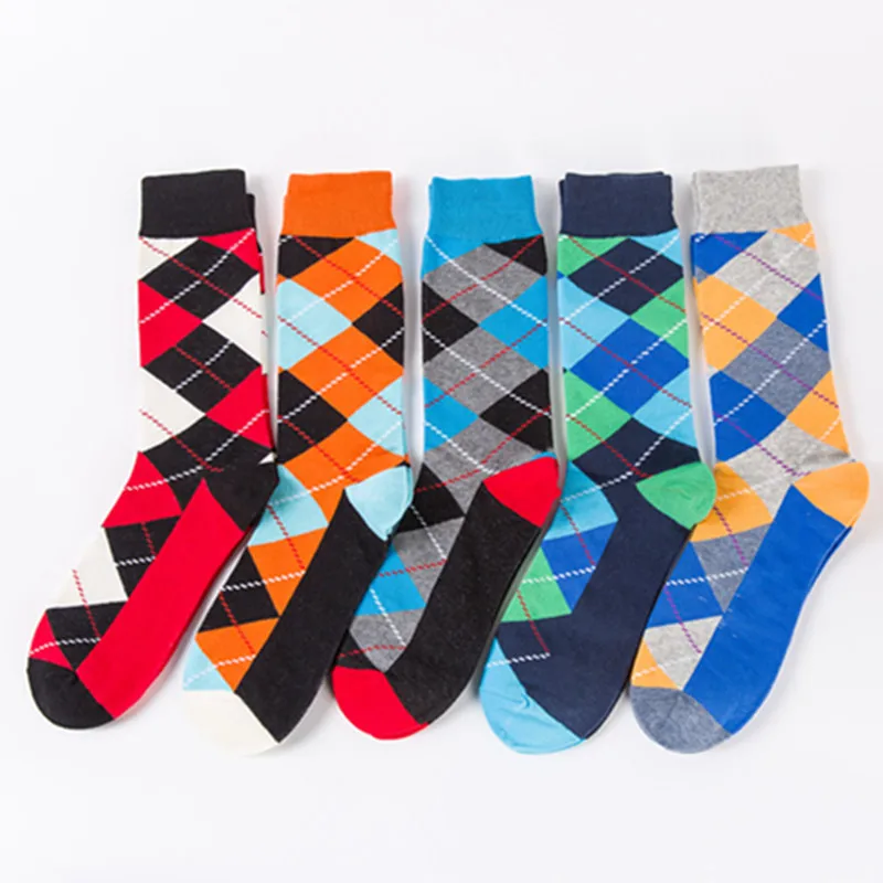 High-Quality Spot New Fashion Socks In Autumn And Winter Checked Casual Couples Happy Cotton Socks Stockings Stockings Wholesale