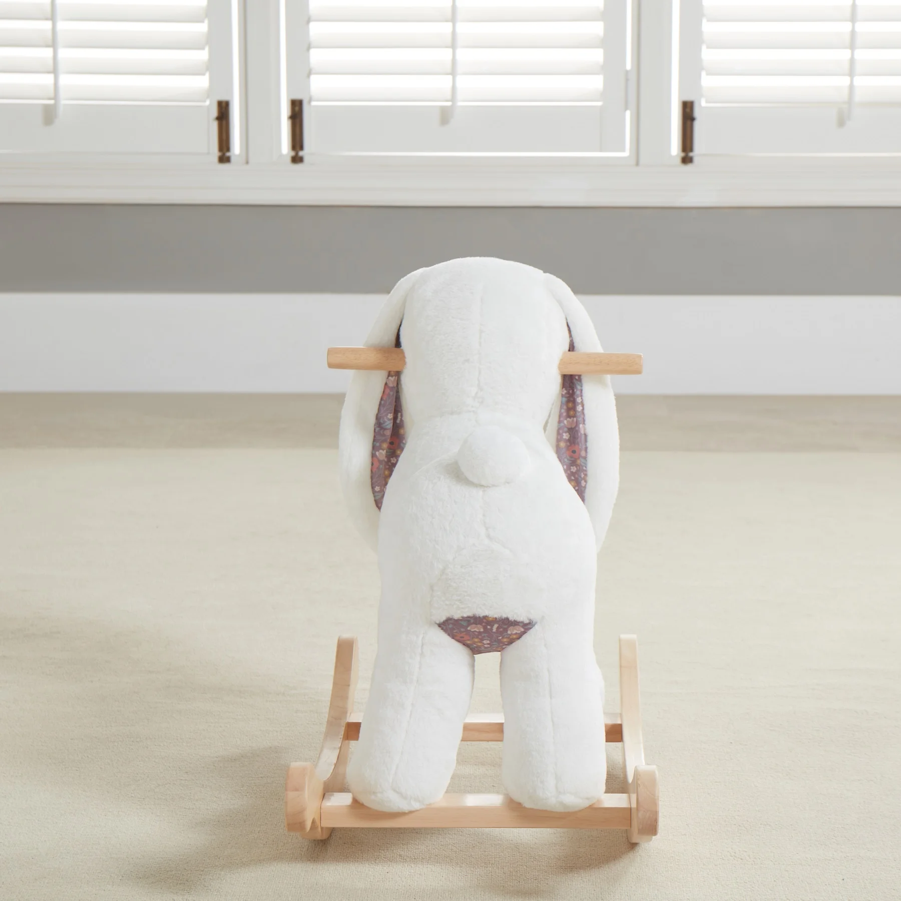 Asweets Plush Rocking Chair Ride on Toy Wooden Rocker Kids Rocking Horse Rabbit Plush Fabric White Unisex Wooden Frame