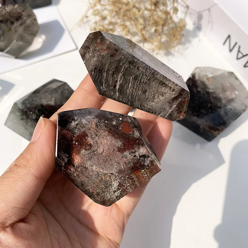 Wholesale bulk natural garden quartz freeform healing crystals Garden crystal ball Phantom quartz For Decor