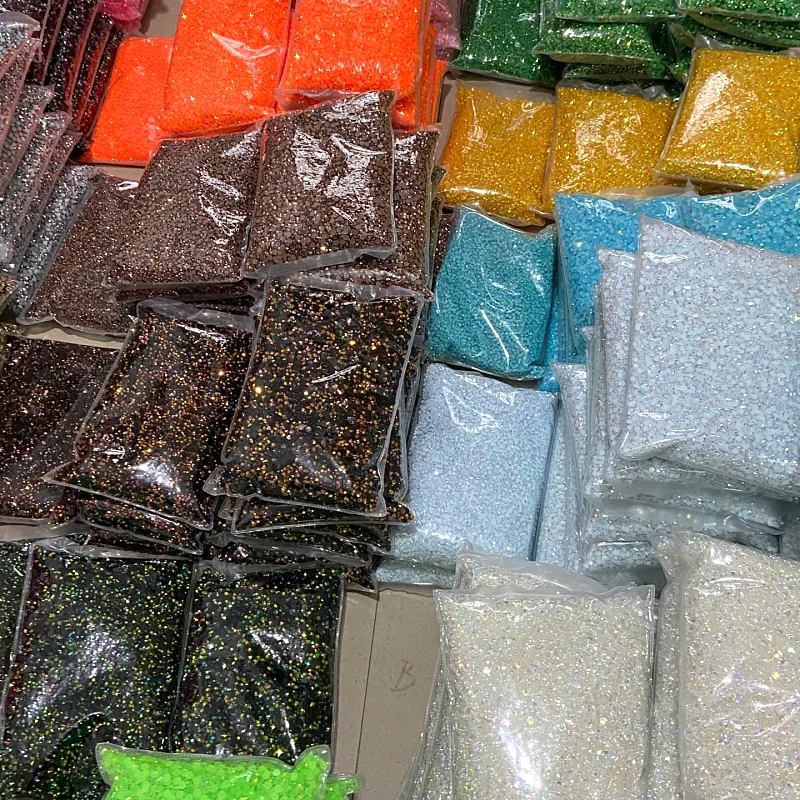 Hot Sale 2mm 3mm 4mm 5mm 6mm 32 Colors Black Flat Resin Rhinestone For Garment Decoration