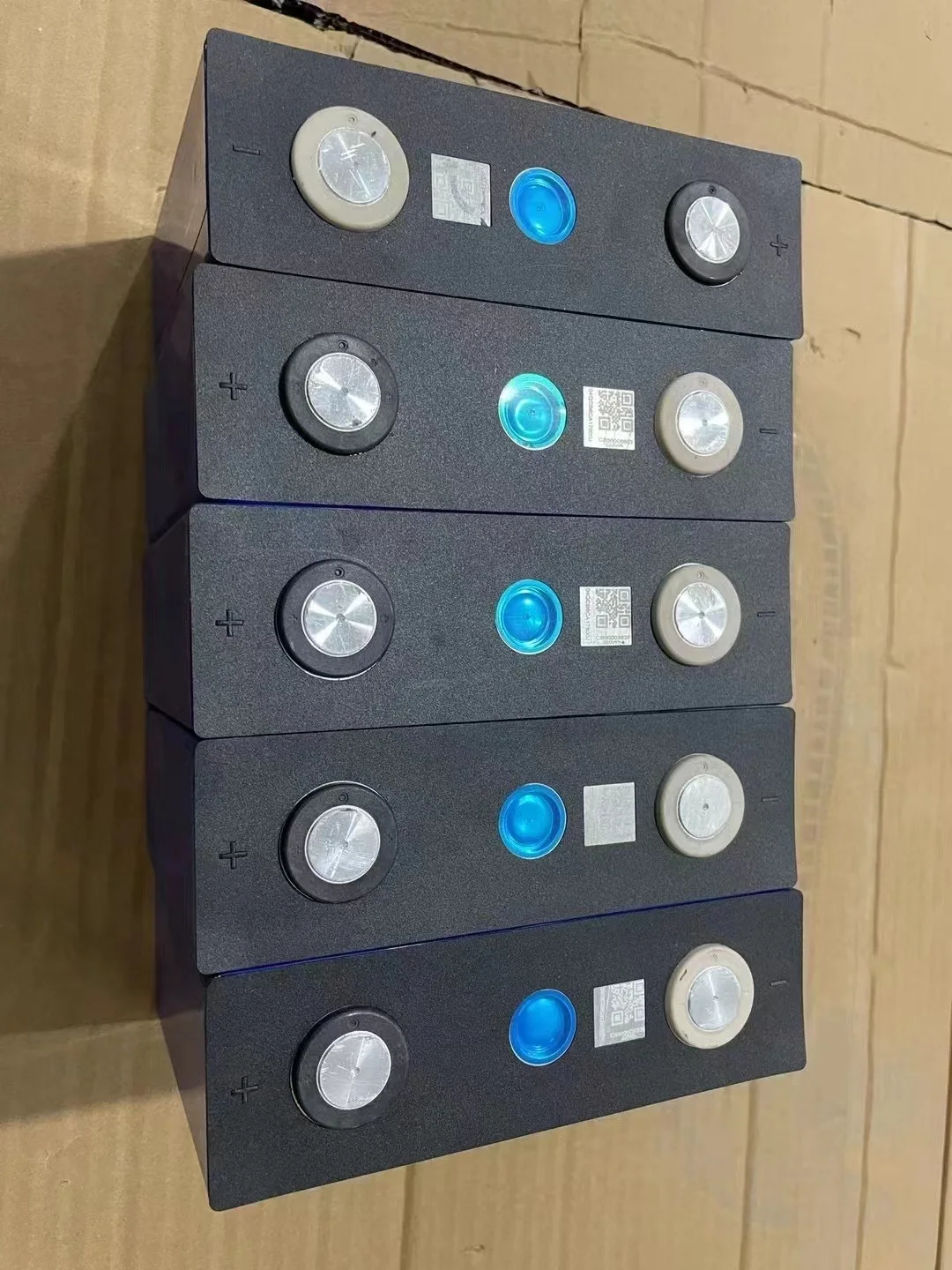 Огромный запас 3 2 В 100ah 202ah 230ah 280ah 300Ah 320Ah 330Ah lifepo4 ионный аккумулятор призматический литиевый элементы для электроинструментов