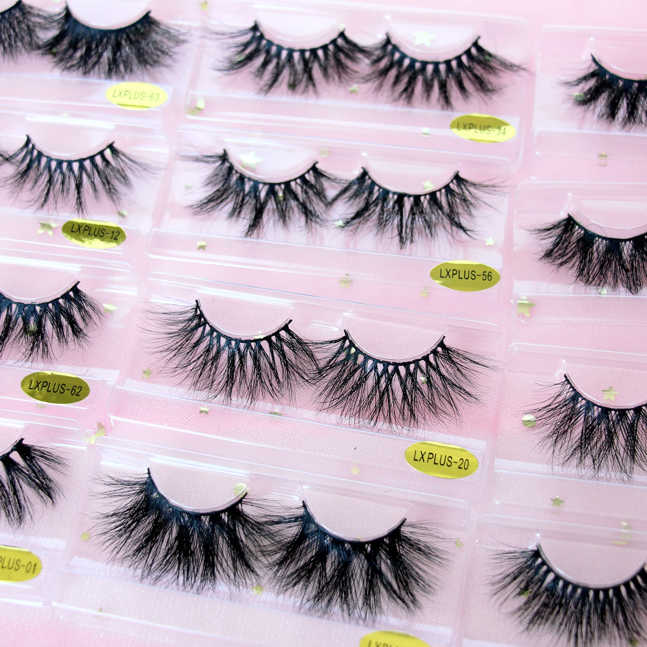 Eco friendly lightweight natural long siberian real mink eyelashes 3d with private label box and tray