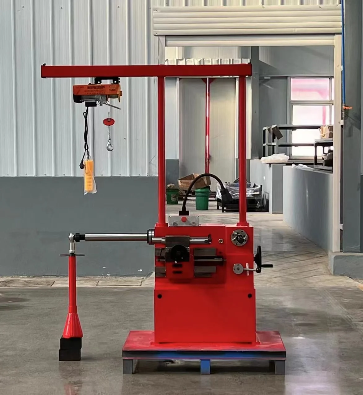 T8465 Car brake disc repair lathe with crane Vehicle multifunctional full automatic drum polishing grinding equipment