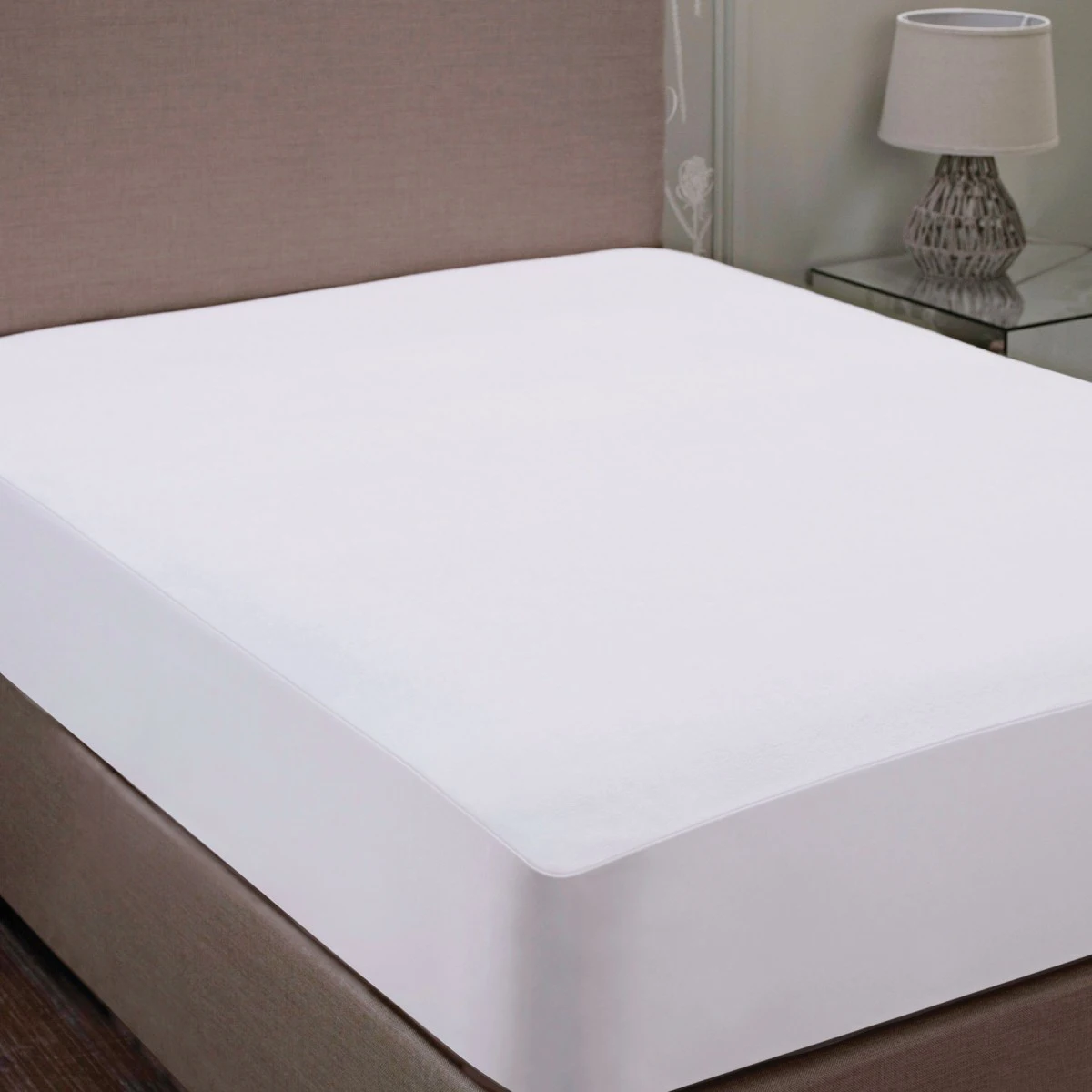 OEM Premium Mattress Cover Hypoallergenic Bed Bug Waterproof Mattress Protector