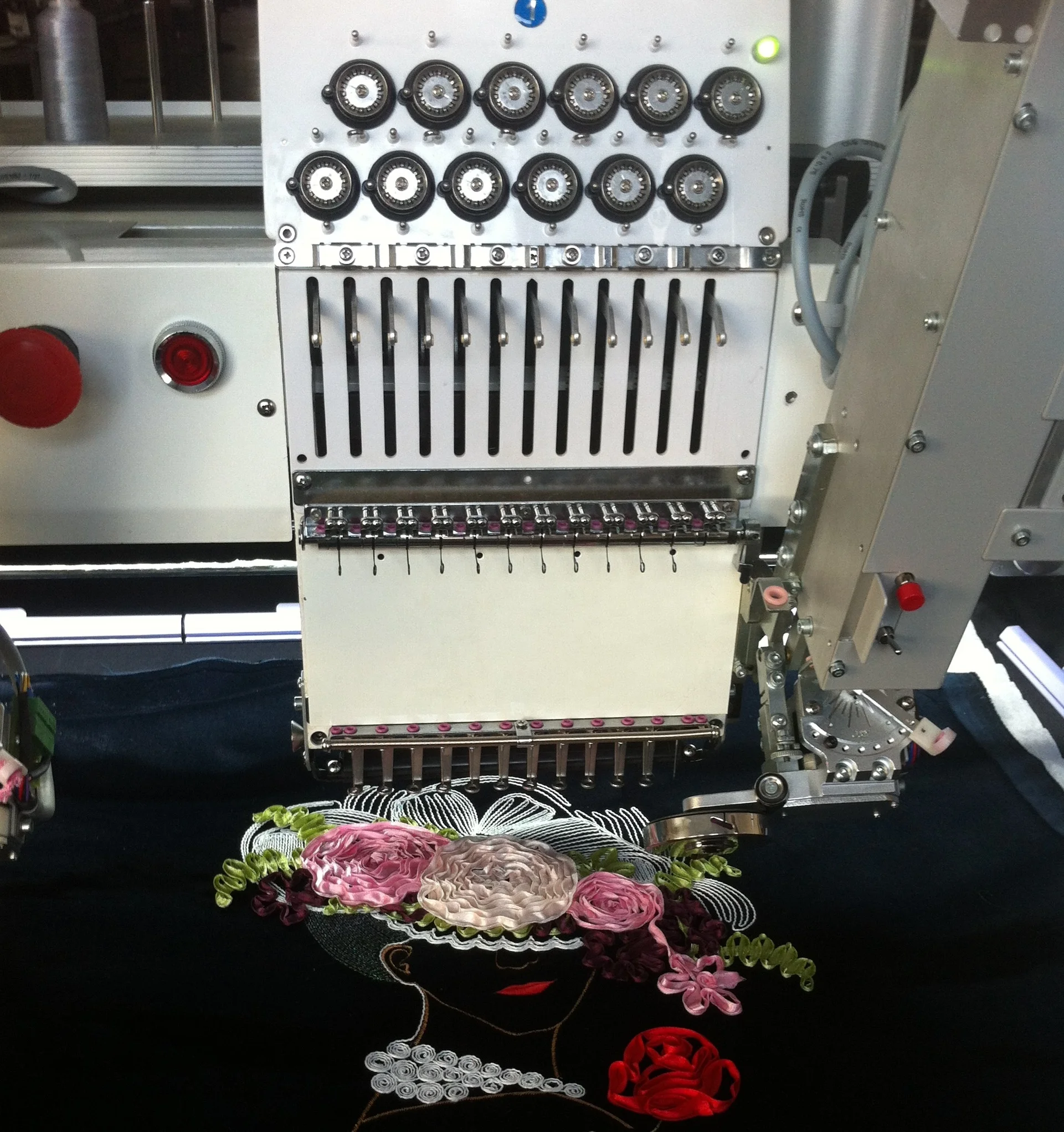 Вышивальная машина Tajima с одной