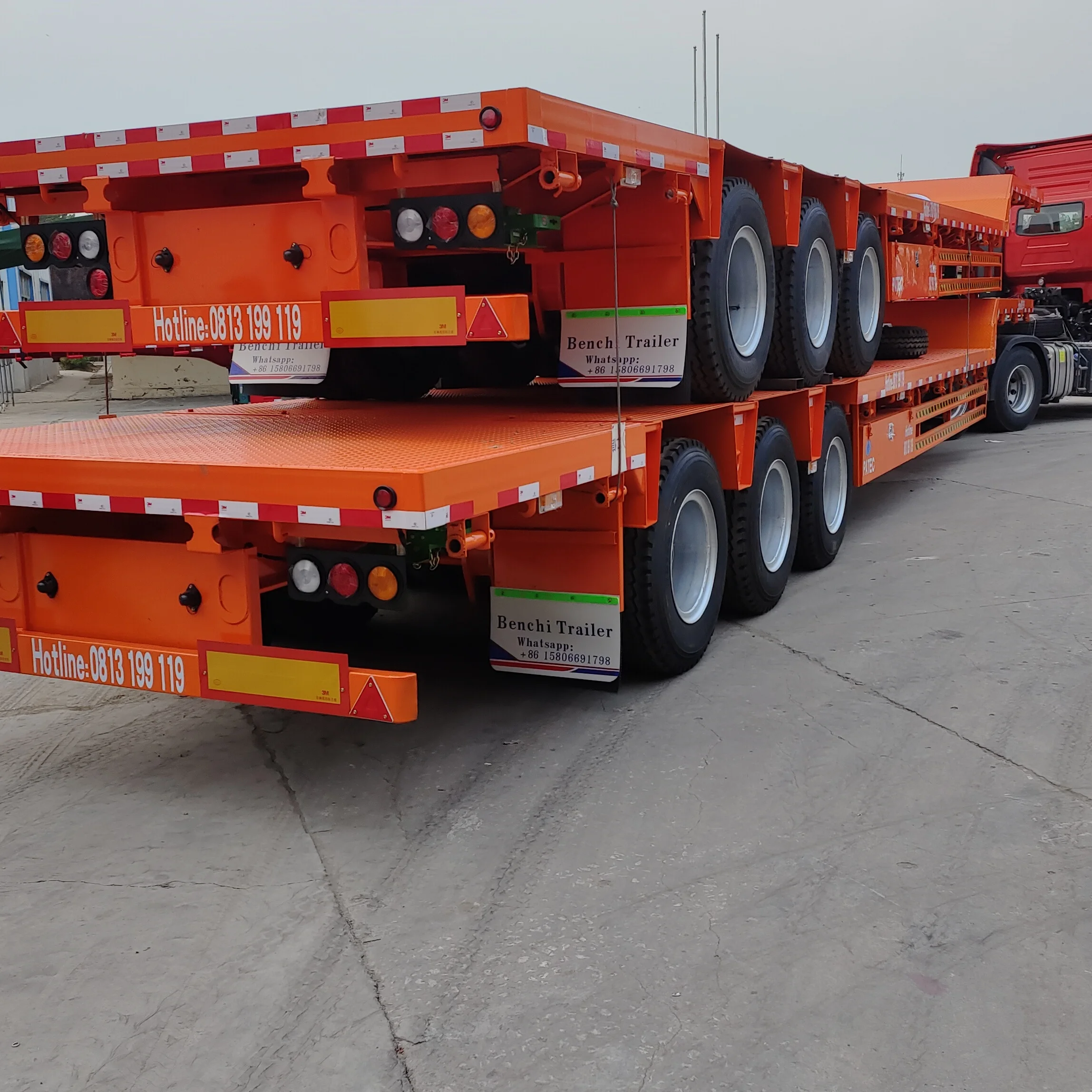 Made in China Hot Selling 20ft 30ft 40ft 45ft Special Transport Trailer for Container Transportation