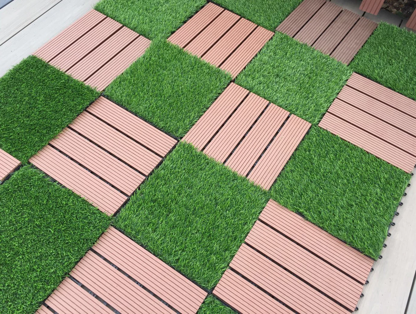 Grass tiles Cheap Price WPC tile Faux grass Interlocking floor tiles plastic wood decking outdoor