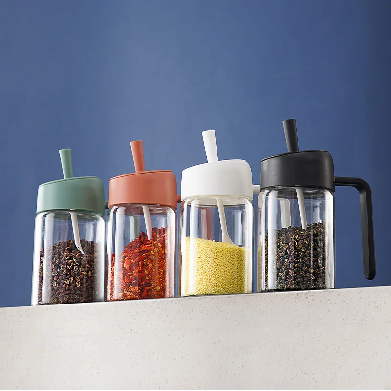 Wholesale kitchen lead-free clear glass spice bottles with ladle storage jars