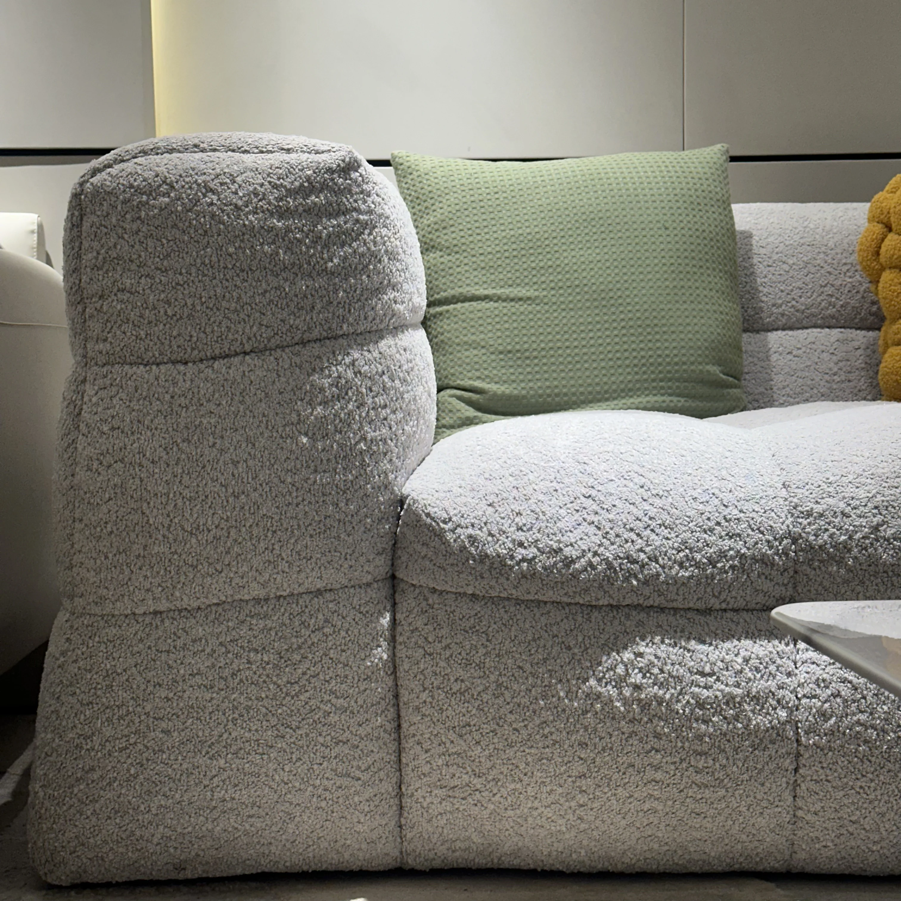 Modern Pop Design Minimalist Fabric Cloud Sofa Set Customizable Reclining for Living Room for Home Hotels Villas Apartments