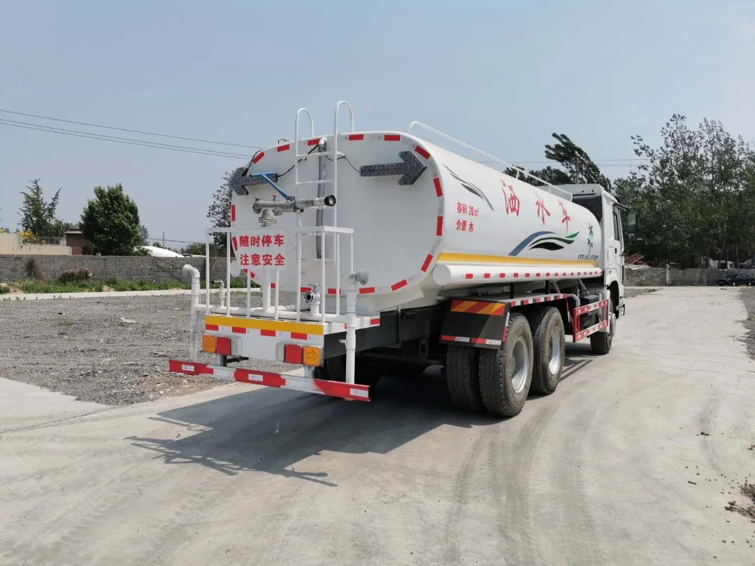 China brand Howo sinotruk Used water tank/water truck for sale
