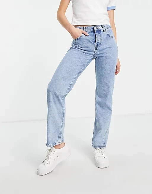 China Factory Wholesale Women Mid Rise Belt Loops vintage Light wash Straight Leg Jeans