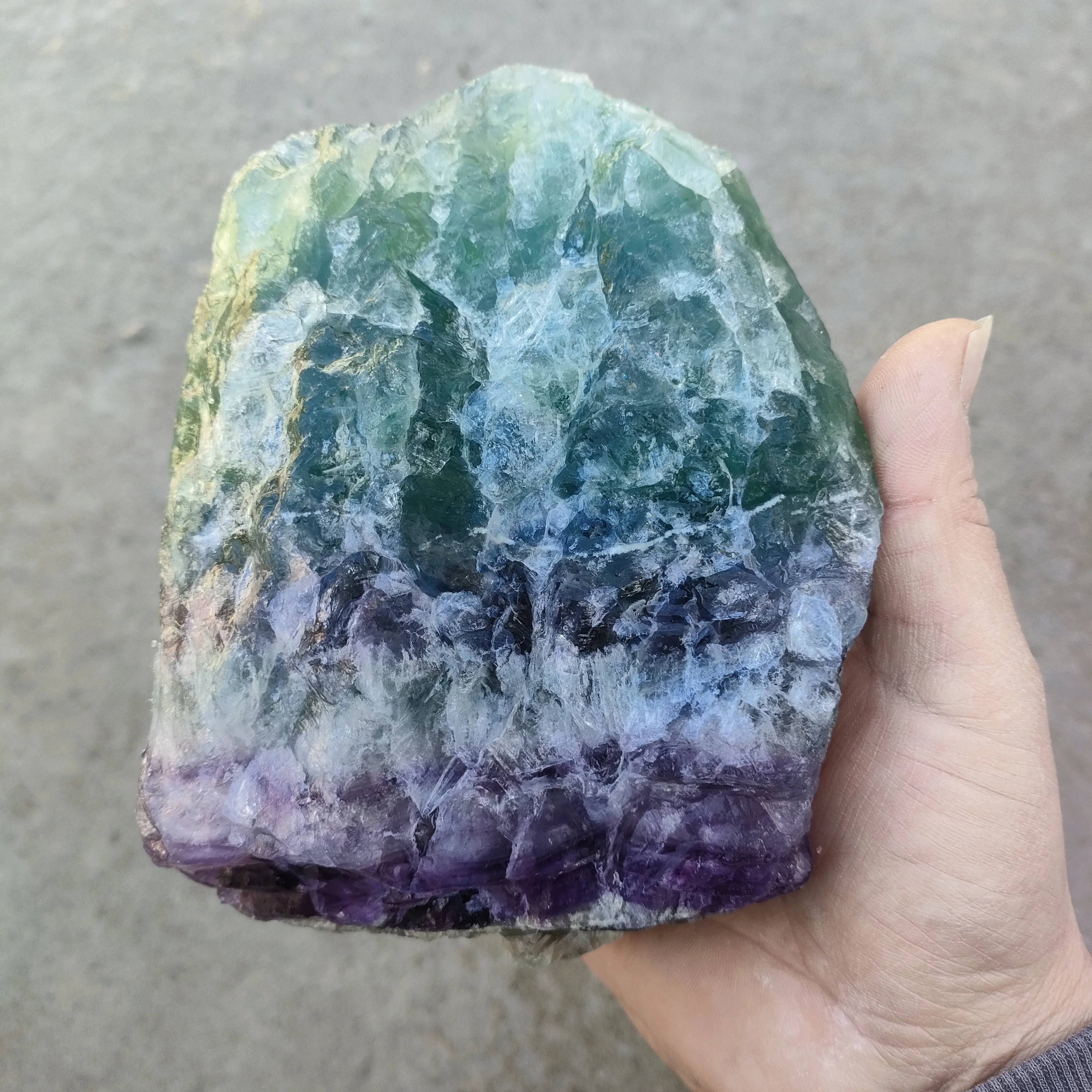 ZHANFEI custom large natural green crystal fluorite expanded fragrant stone colorful crystal natural raw stone oem