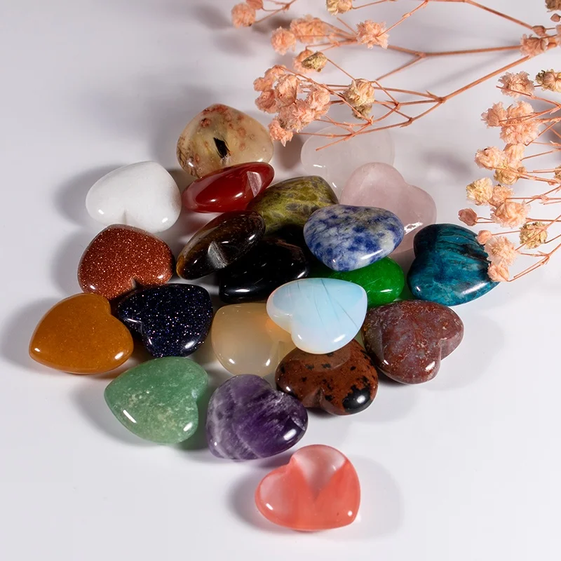 
2020 New Style Wholesale 20mm Natural Pink Rose Quartz Crystal Stone Carved Heart Chakra Healing Heart Gemstone 