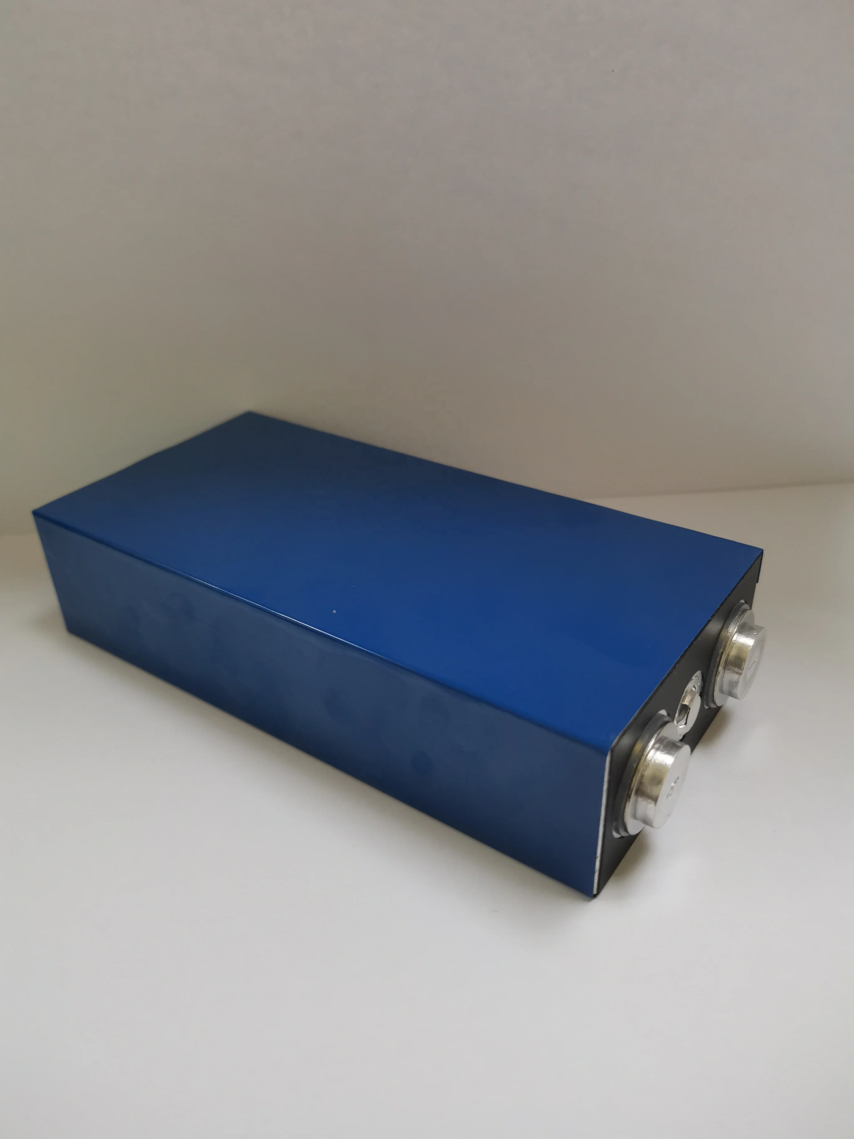 prismatic 3.2v 30Ah LiFePO4 battery cell 2000 cycles for two wheelers 10ah 12ah 13ah 15ah 20ah 25ah 3.2v