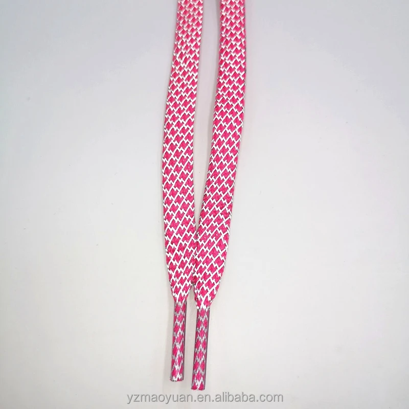 reflective shoelaces02.jpg