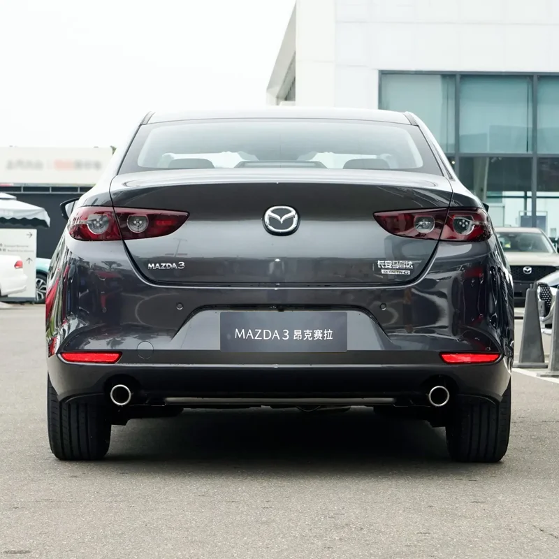 Лидер продаж компактный автомобиль Changan Mazda 3 5-местный с механической трансмиссией топливный новый анклав