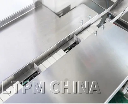 Automatic disposable toothbrush mask Flow Packing Machine Small Hotel Soap Packing Machine Toilet Soap Pillow Packing Machine