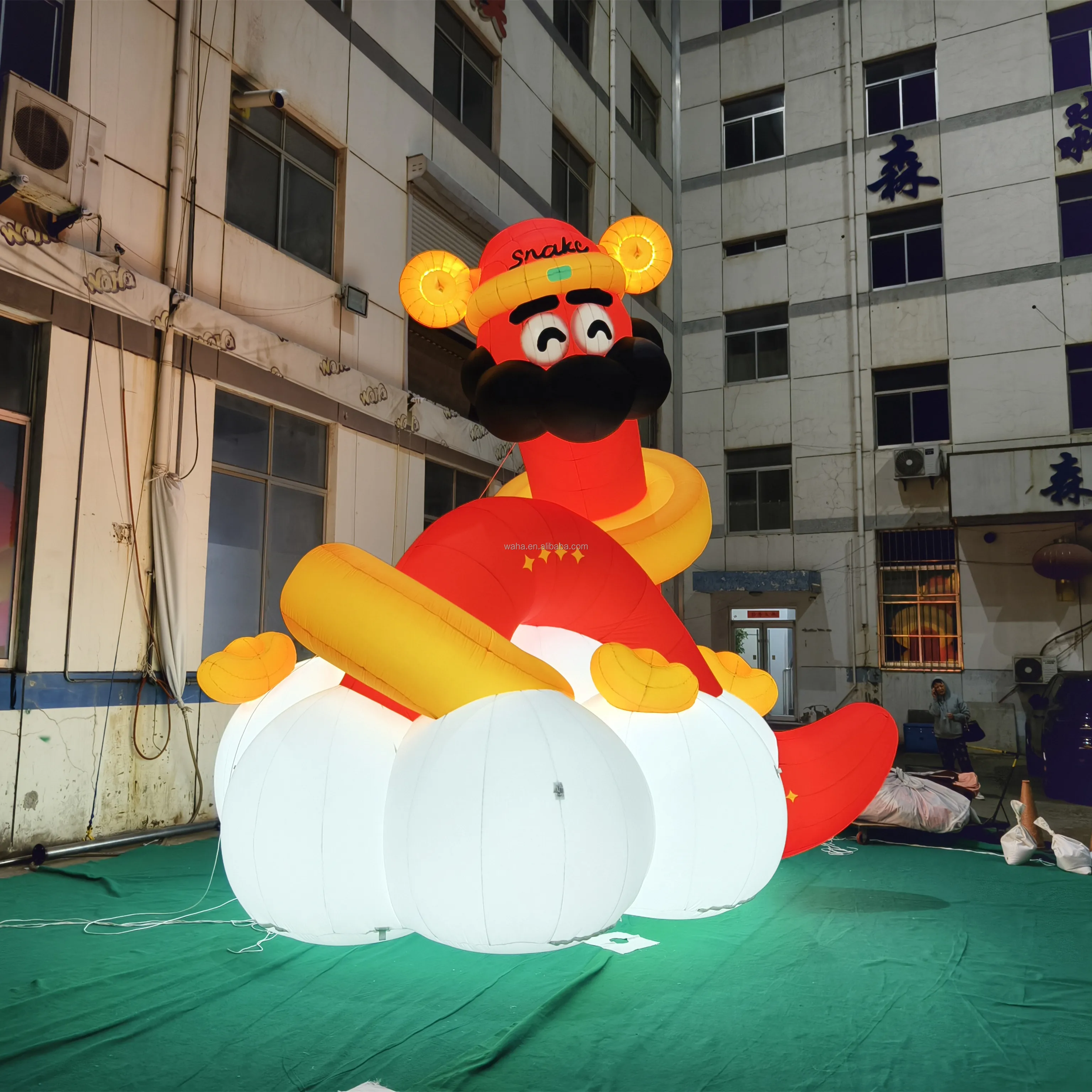 Inflatable Animal Cartoon Snake PVC Or Oxford Cloth  Giant Inflatable Snake God Of Wealth Inflatable For Events