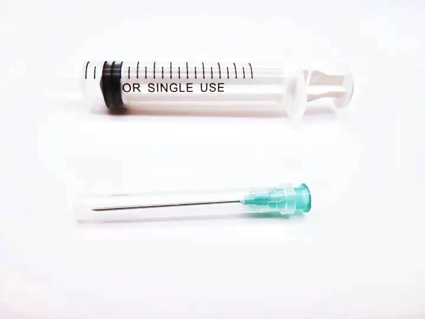 
5ml auto disable syringe with luer slip 0.05ml 0.1ml 0.5ml 1ml 2ml 2.5ml 3ml 5ml 10ml 20ml auto disable syringe 