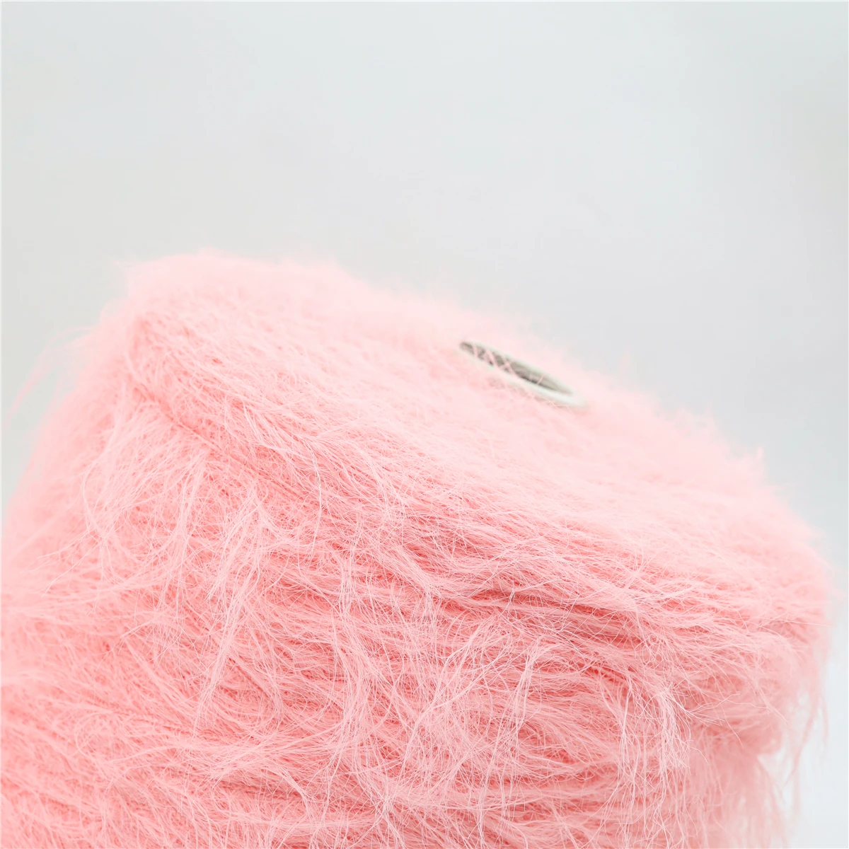 High quality Factory Direct Sales Nylon Dty Yarn100% Nylon 8cm Crystal Color Yarn Imitate Mink Yarn Feather Yarn for Knitting
