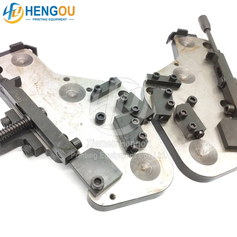 1 Pair Chinese High Quality  71.010.003 71.010.004 Plate CD102 CX102 SM102 SX102 Bearing Plate