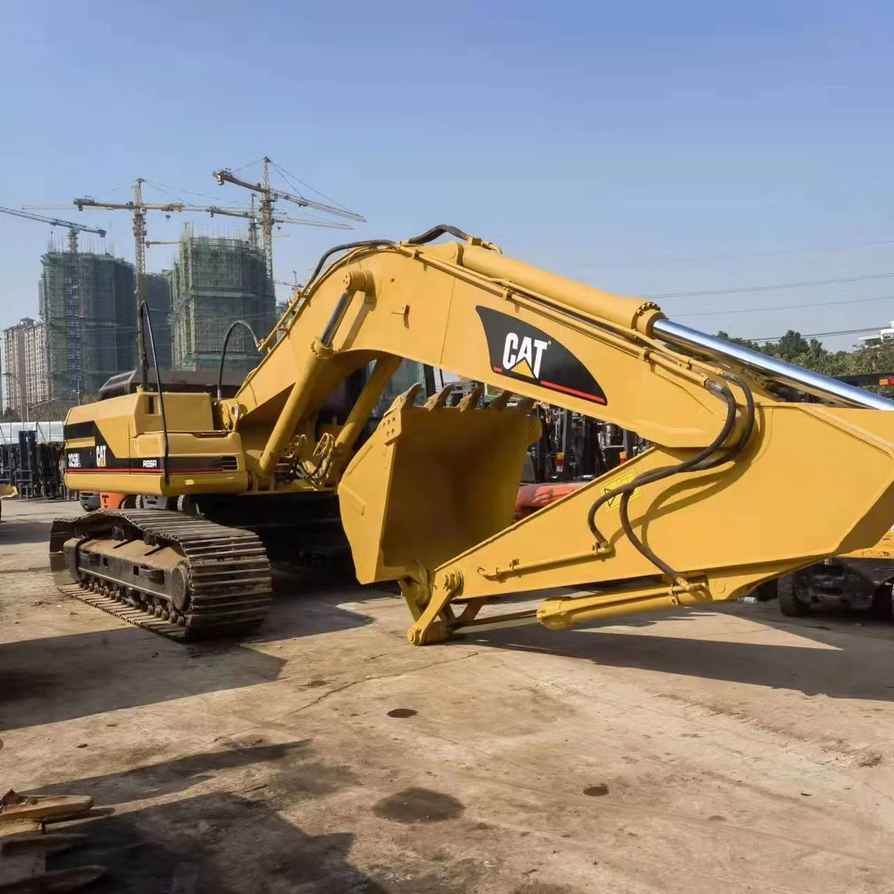 25ton used caterpillar 325BL crawler excavator new model cat 325 B L digger with best quality 325B L