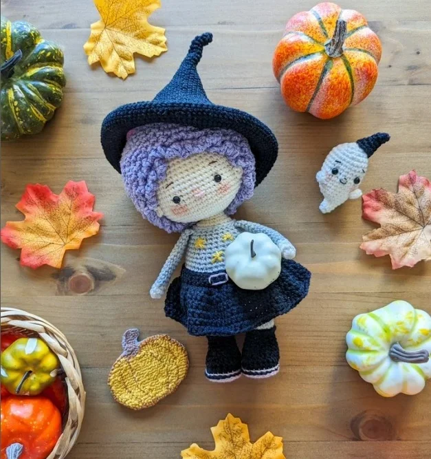 Customized Hand Crochet Dolls Cute and Beautiful Girls with Halloween Hats Multi Color Pretty Dress