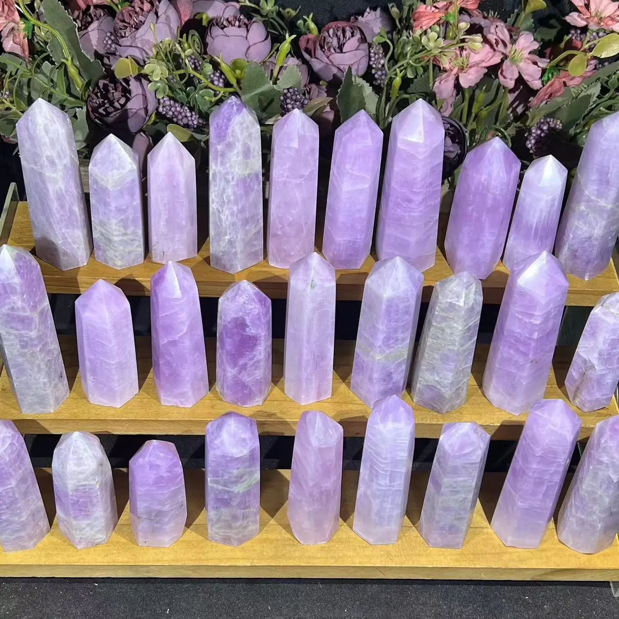 Wholesale Natural Kunzite Point UV Reaction Crystal Wand For Healing