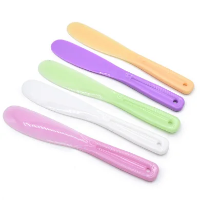 Factory direct sale beauty large mask stick color plastic with silicone facial mask brush DIY tool Cosmetic Face Facial Spoon