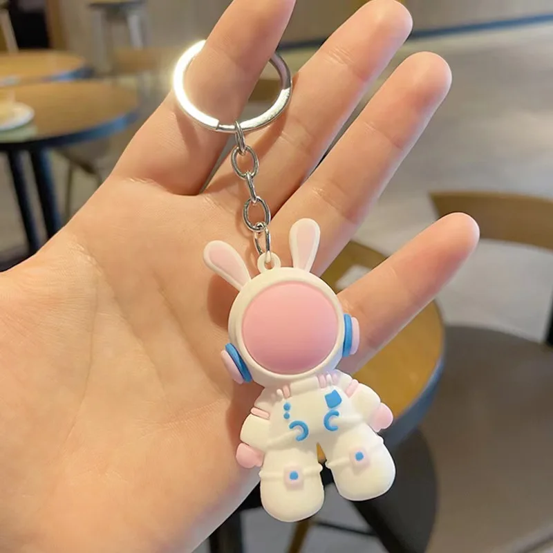Wholesale 3D cartoon keychain Space Rabbit car key chain cute creative backpack pendant astronaut bag pendant small gift