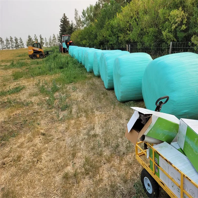 Black and white plastic hay bales wrap 5 layer silage bales wrapping film 750 lldpe round roll plastic wrap for hay bales