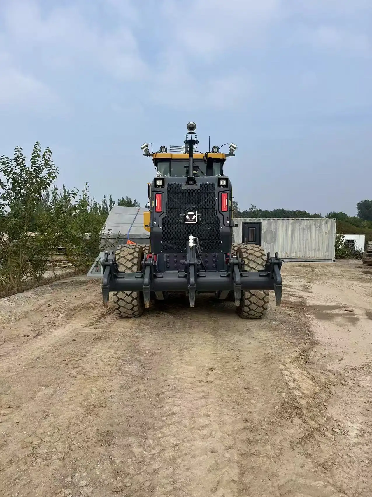 XCMG Official Used Hydraulic Grader Machine 194kW Used Motor Grader GR2605TPro Price