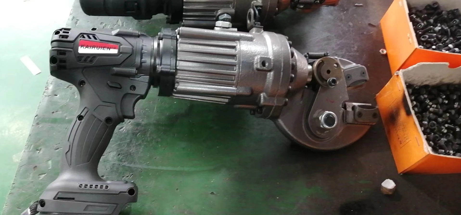 Оптовая продажа литий-ионная аккумуляторная батарея гидравлический арматурной стали бар фрезы портативный RC-18B автомат для резки арматуры