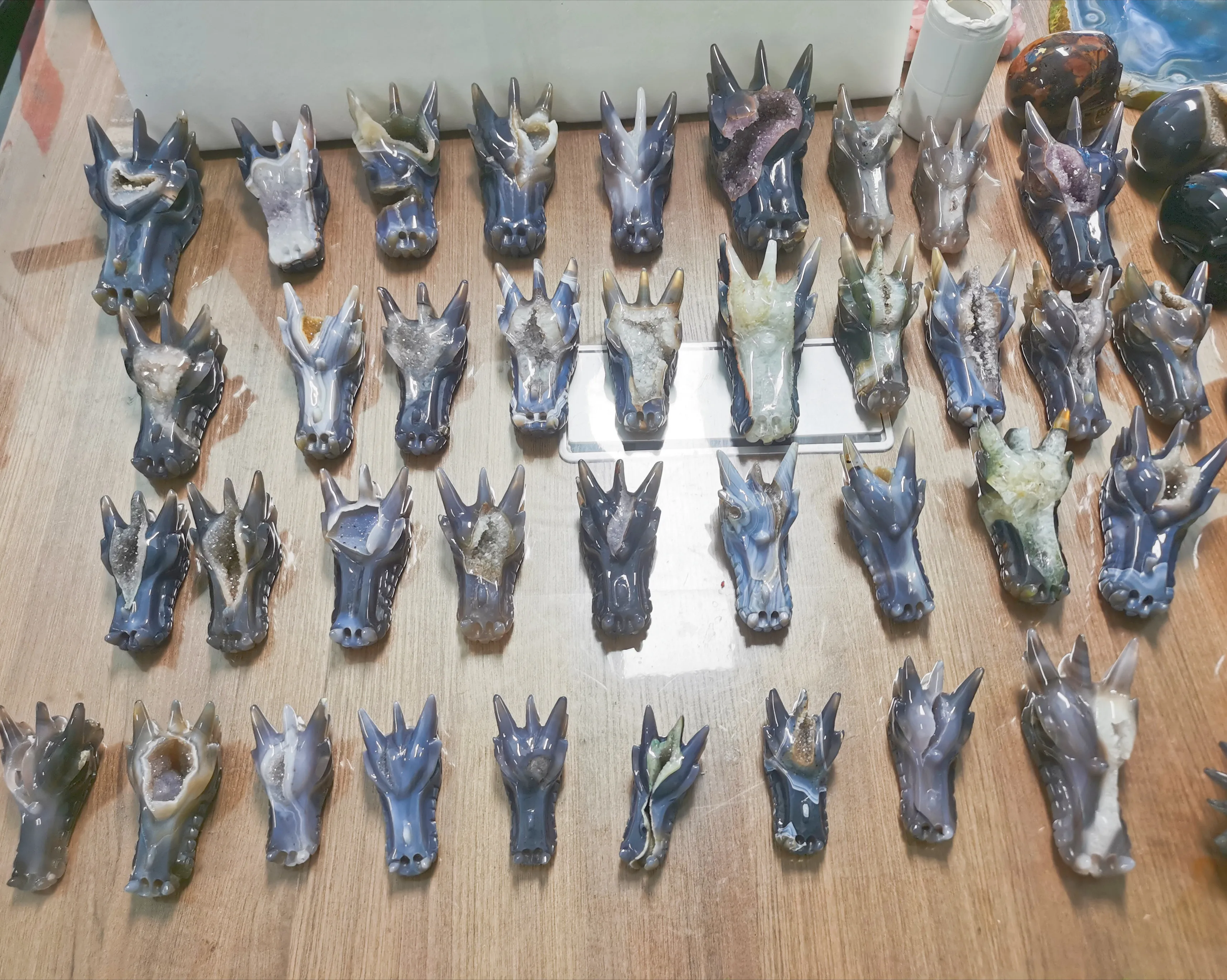 Wholesale Small size Hand Carved Amethyst Agate Druzy Geode Crystal Dragon Cheap Skull for Home Decoration