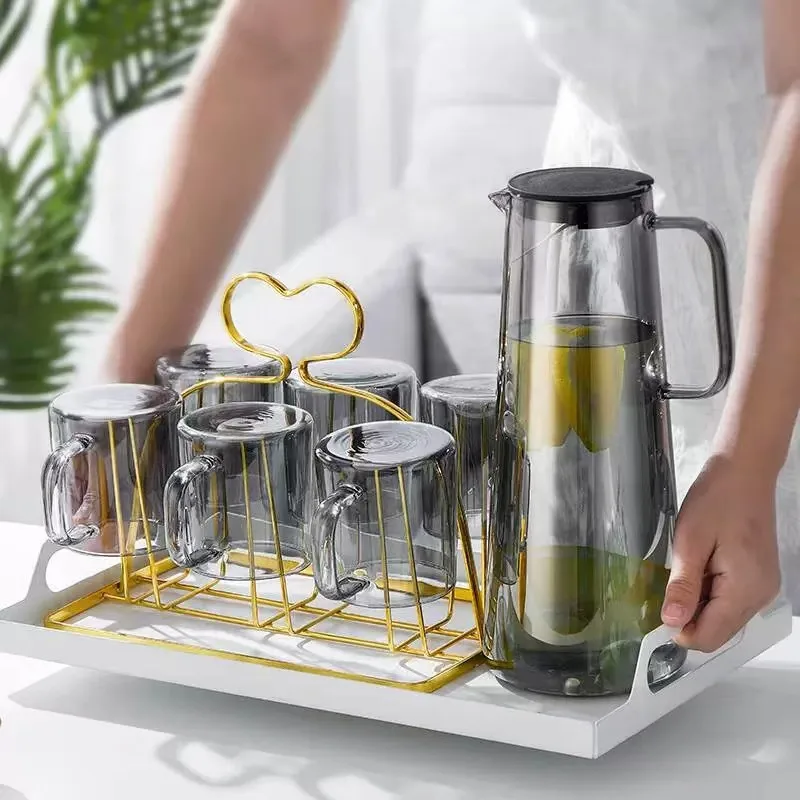 Popular Glass High Quality 1350ml 1800ml  Large Heat Resistant Glass Jug with Lid