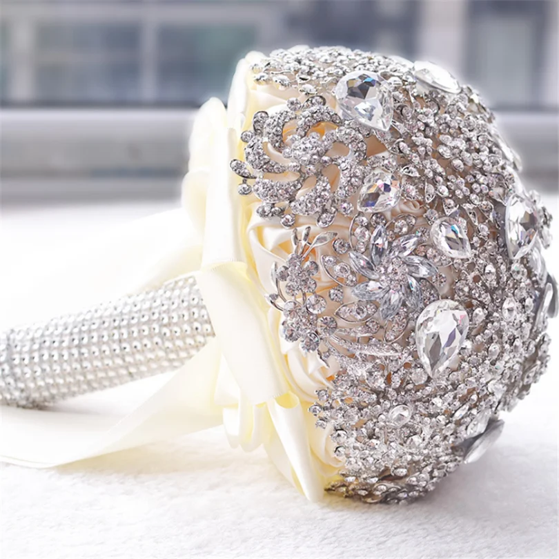 Luxurious Bouquet of flowers for wedding Full Crystal diamond wedding bouquet  flower holding bouquet