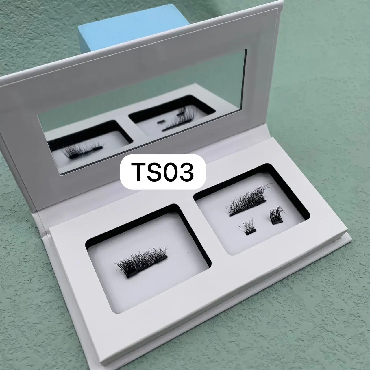 Wholesale No Glue Invisible Band Quantum Magnet Eyelashes 5D Double Magnetic Cluster Lashes With Lash Applicator Kit