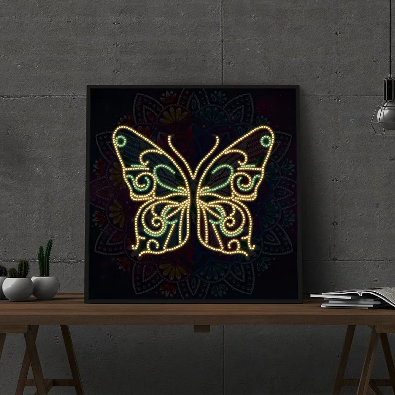 Hot Selling Butterfly Flower Pattern Creative Handmade Gifts Luminous 5d Diy Diamond Painting Butterfly